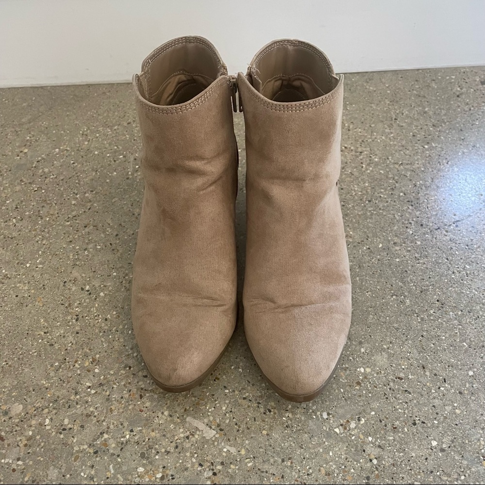 Suede tan ankle boots